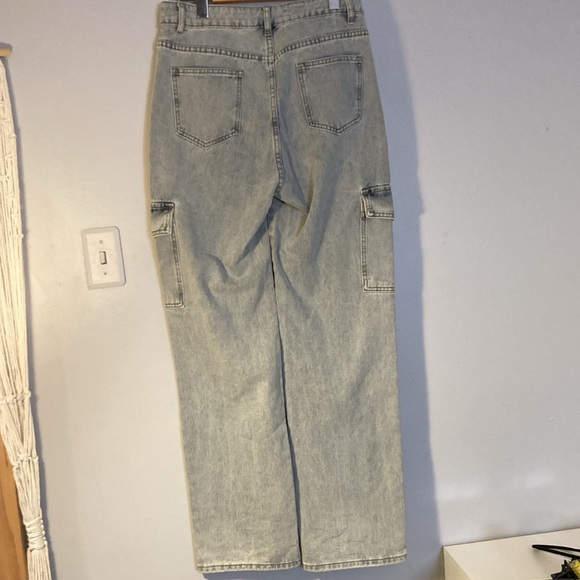 🍁 BNWOT SHEIN HI WAIST Cargo light blue denim jeans •S• 15”•inseam 13” - Picture 6 of 11